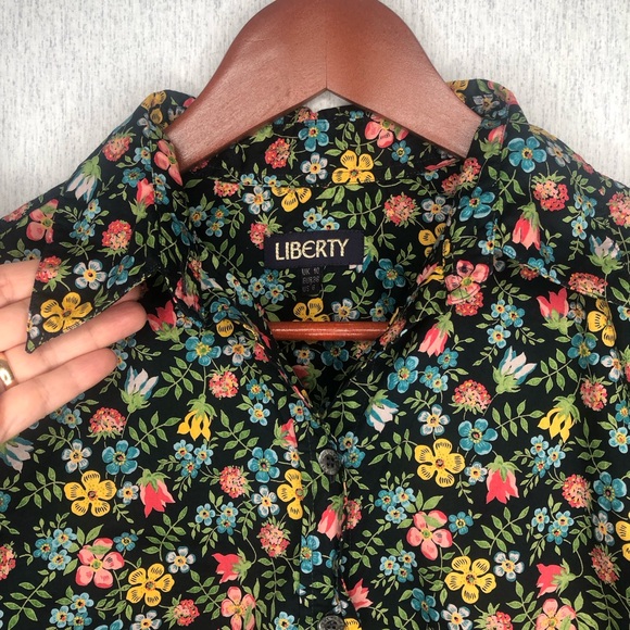 LIBERTY Women's Button Front Shirt Floral Dark Long Sleeve Collared US Size 6 - Picture 5 of 14